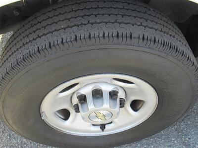2022 Chevrolet Express 3500 Cargo Van   - Photo 30 - La Puente, CA 91744