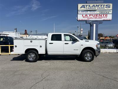 2022 RAM 2500 Utility Truck  Crew Cab 4X4 - Photo 2 - La Puente, CA 91744