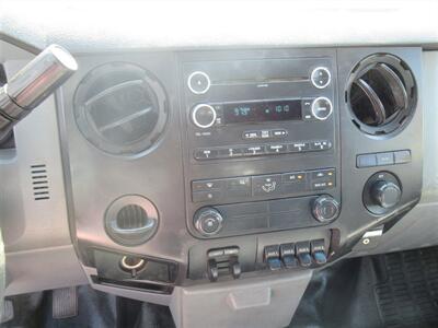 2015 Ford F-550 Super Duty Chassis XL Crew Cab 200 RWD  Dump 12 Ft - Photo 13 - La Puente, CA 91744