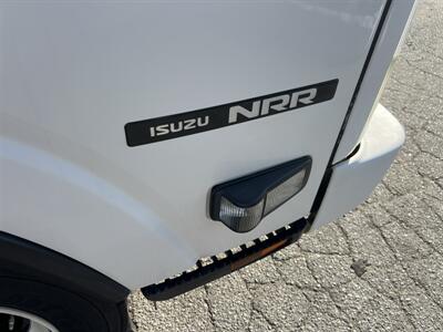 2019 Isuzu NRR StakeBed Truck  20 Ft - Photo 23 - La Puente, CA 91744