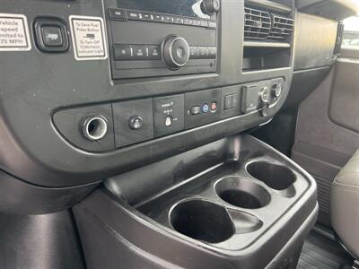 2021 GMC Savana 3500 Box Truck  12 Ft - Photo 12 - La Puente, CA 91744