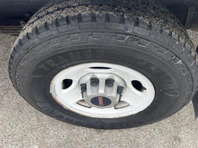 2021 GMC Savana 3500 Box Truck  12 Ft - Photo 18 - La Puente, CA 91744