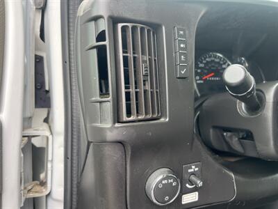 2021 GMC Savana 3500 Box Truck  12 Ft - Photo 14 - La Puente, CA 91744