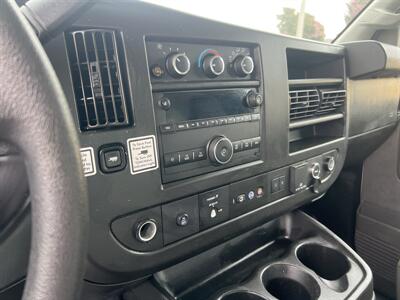2021 GMC Savana 3500 Box Truck  12 Ft - Photo 11 - La Puente, CA 91744