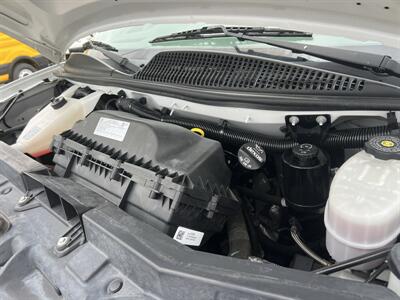 2021 GMC Savana 3500 Box Truck  12 Ft - Photo 21 - La Puente, CA 91744