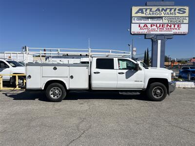2019 Chevrolet Silverado 3500HD Utility Truck  Crew Cab - Photo 2 - La Puente, CA 91744