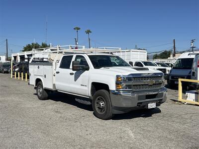 2019 Chevrolet Silverado 3500HD Utility Truck  Crew Cab - Photo 1 - La Puente, CA 91744