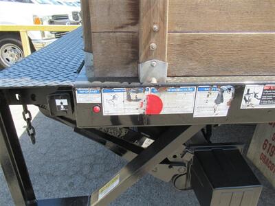 2023 Isuzu NRR StakeBed Truck  18 Ft - Photo 14 - La Puente, CA 91744