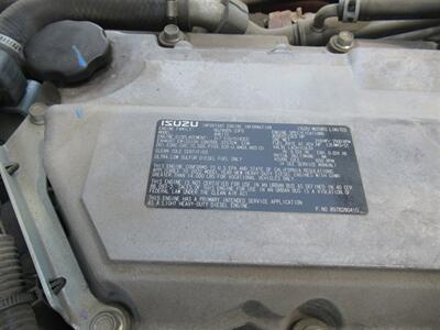 2023 Isuzu NRR StakeBed Truck  18 Ft - Photo 24 - La Puente, CA 91744
