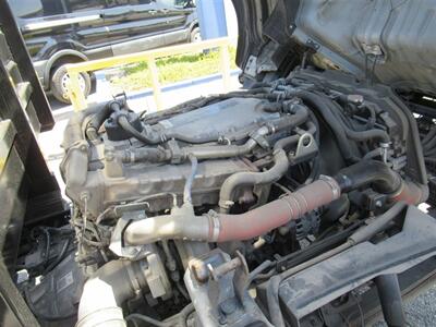 2023 Isuzu NRR StakeBed Truck  18 Ft - Photo 26 - La Puente, CA 91744