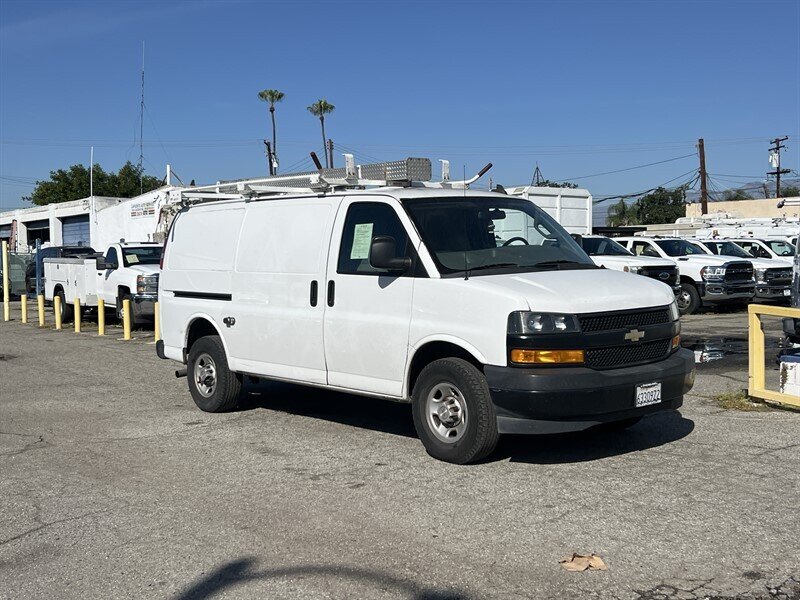 2020 Chevrolet Express 3500 Work Van HD's photo