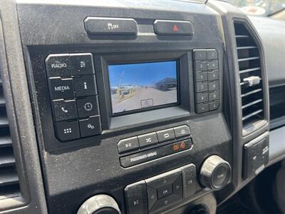 2022 Ford F-550 Super Duty XL 2WD Reg Cab 145 WB 60 CA DRW  Contractor 12 FT - Photo 23 - La Puente, CA 91744