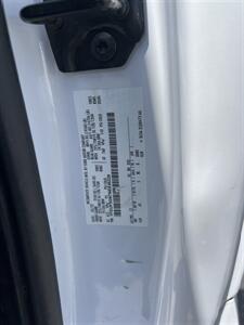 2022 Ford F-550 Super Duty XL 2WD Reg Cab 145 WB 60 CA DRW  Contractor 12 FT - Photo 7 - La Puente, CA 91744