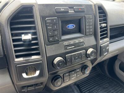 2022 Ford F-550 Super Duty XL 2WD Reg Cab 145 WB 60 CA DRW  Contractor 12 FT - Photo 17 - La Puente, CA 91744