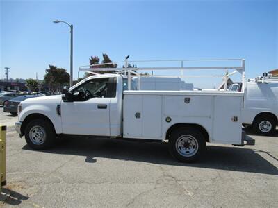 2019 Ford F-250 Utility Truck   - Photo 4 - La Puente, CA 91744