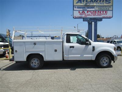 2019 Ford F-250 Utility Truck   - Photo 2 - La Puente, CA 91744