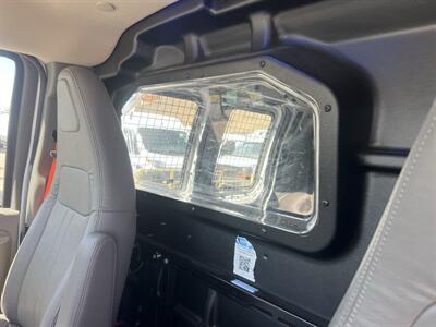 2018 Chevrolet Express 2500 Cargo Van   - Photo 19 - La Puente, CA 91744