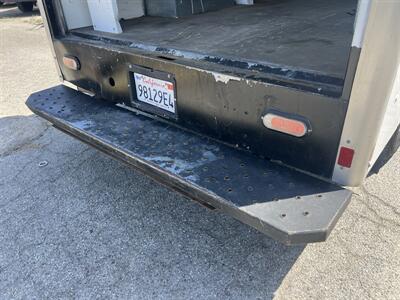 2021 Chevrolet Express 3500 Box Truck  11 Ft - Photo 14 - La Puente, CA 91744