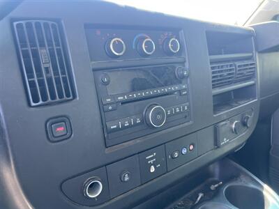 2021 Chevrolet Express 3500 Box Truck  11 Ft - Photo 18 - La Puente, CA 91744