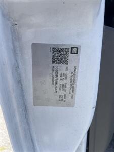 2021 Chevrolet Express 3500 Box Truck  11 Ft - Photo 8 - La Puente, CA 91744