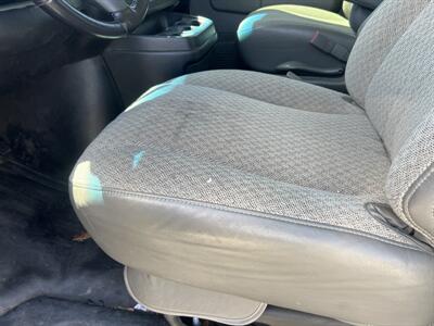 2021 Chevrolet Express 3500 Box Truck  11 Ft - Photo 7 - La Puente, CA 91744