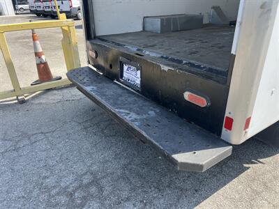 2021 Chevrolet Express 3500 Box Truck  11 Ft - Photo 27 - La Puente, CA 91744