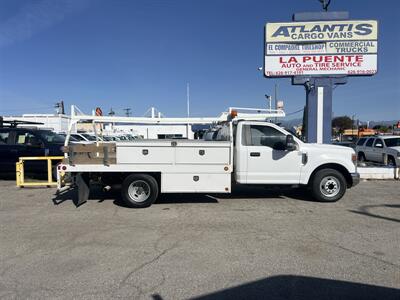 2020 Ford F-350 Contractor Body  12 Ft - Photo 2 - La Puente, CA 91744
