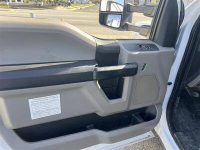 2020 Ford F-350 Contractor Body  12 Ft - Photo 13 - La Puente, CA 91744