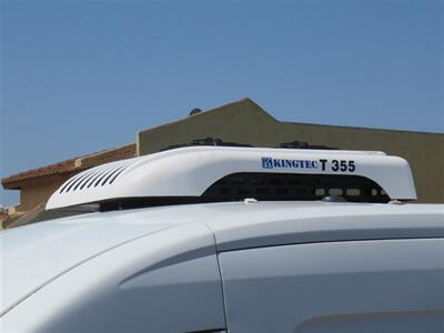 2015 Ford Transit 250 Reefer Cargo Van  Medium Roof 148 WB - Photo 14 - La Puente, CA 91744