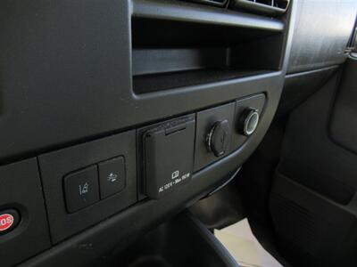 2021 GMC Savana 3500 Box Truck  16 Ft - Photo 26 - La Puente, CA 91744