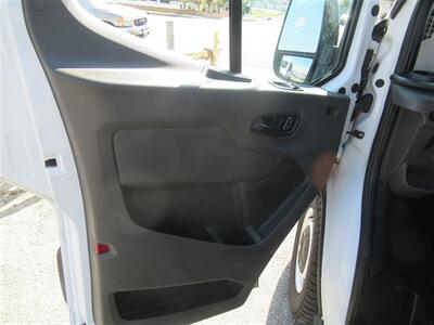 2022 Ford Transit 250 Cargo Van  High Roof 148 WB - Photo 14 - La Puente, CA 91744