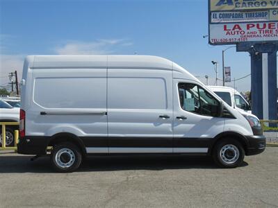 2022 Ford Transit 250 Cargo Van  High Roof 148 WB - Photo 2 - La Puente, CA 91744