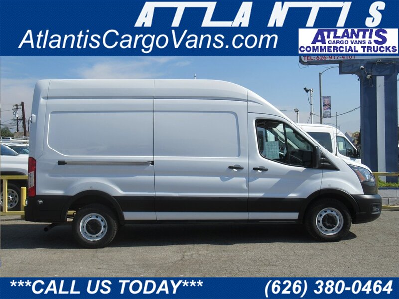 2022 Ford Transit Cargo Van photo 30