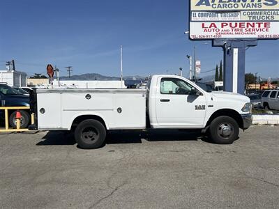 2018 RAM 3500 Utility Truck   - Photo 2 - La Puente, CA 91744
