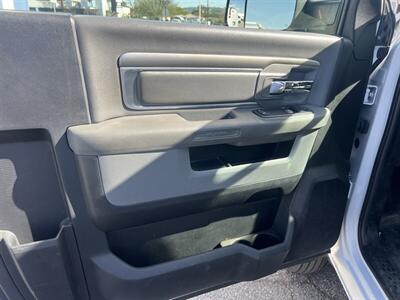 2018 RAM 3500 Utility Truck   - Photo 15 - La Puente, CA 91744