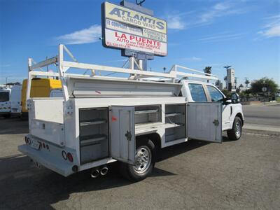 2017 Ford F-350 Utility Truck   - Photo 10 - La Puente, CA 91744