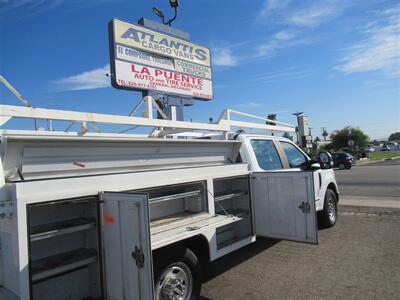 2017 Ford F-350 Utility Truck   - Photo 11 - La Puente, CA 91744