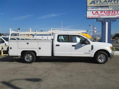 2017 Ford F-350 Utility Truck   - Photo 2 - La Puente, CA 91744