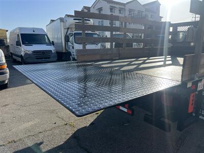 2019 Ford F-550 Super Duty XL 4WD Crew Cab 179 " WB DRW 60 " CA  StakeBed 12 Ft - Photo 8 - La Puente, CA 91744