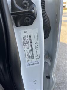 2019 Ford F-550 Super Duty XL 4WD Crew Cab 179 " WB DRW 60 " CA  StakeBed 12 Ft - Photo 7 - La Puente, CA 91744