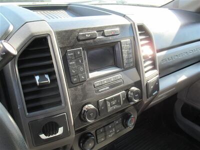 2020 Ford F-250 Utility Truck   - Photo 18 - La Puente, CA 91744