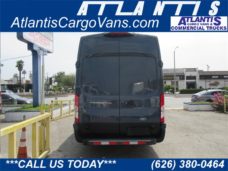 2019 Ford Transit Cargo Van photo 28