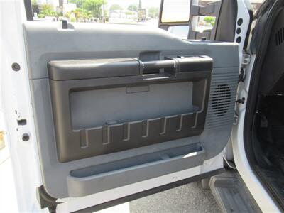 2014 Ford F-450 Super Duty Chassis XL SuperCab 186 DRW RWD  Utility - Photo 8 - La Puente, CA 91744