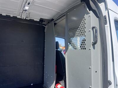 2021 Ford Transit 150  Medium Roof 130 WB - Photo 11 - La Puente, CA 91744