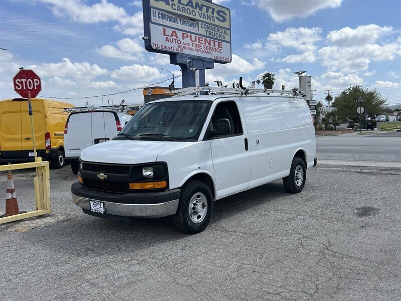 2014 Chevrolet Express 2500 Work Van HD's photo