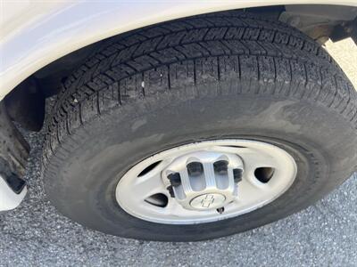 2014 Chevrolet Express 2500 Cargo Van   - Photo 27 - La Puente, CA 91744