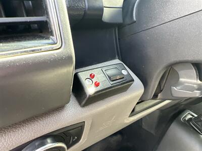 2019 Ford F-550 Super Duty XL 4WD Crew Cab 179 WB DRW  StakeBed 12 Ft - Photo 25 - La Puente, CA 91744