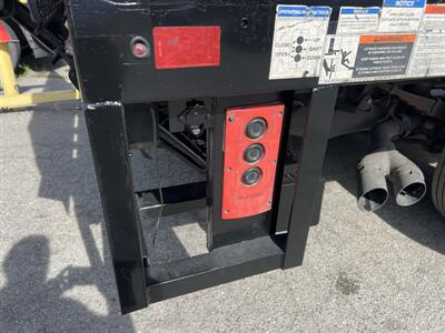 2019 Ford F-550 Super Duty XL 4WD Crew Cab 179 WB DRW  StakeBed 12 Ft - Photo 14 - La Puente, CA 91744