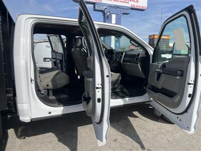 2019 Ford F-550 Super Duty XL 4WD Crew Cab 179 WB DRW  StakeBed 12 Ft - Photo 13 - La Puente, CA 91744