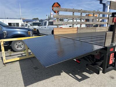 2019 Ford F-550 Super Duty XL 4WD Crew Cab 179 WB DRW  StakeBed 12 Ft - Photo 17 - La Puente, CA 91744